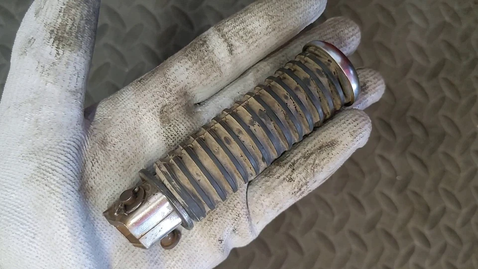 Par de clavijas de pie de pasajero Honda Shadow Vlx 600 1994 VLX600 50710-377-000 Foto 3 de 4