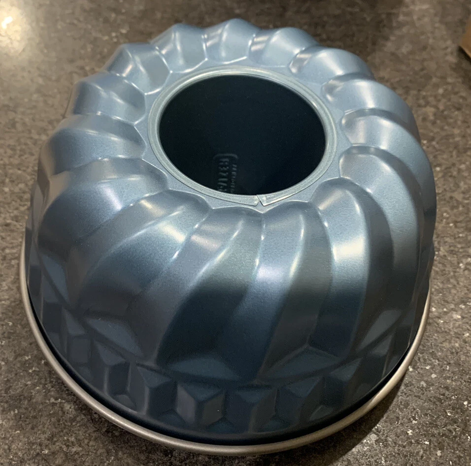 Kaiser 22cm Bundform Pan /Cake Pan NEW
Opens in a new window or tab