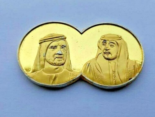 Emirato Arabo Unito Khalifa Muhammed bin Rashed spilla dorata distintivo magnete raro - Foto 2 di 3