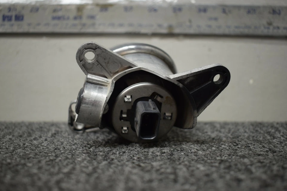 Luz antiniebla Mercedes Benz E300 2012-2014 OEM de fábrica Foto 4 de 4