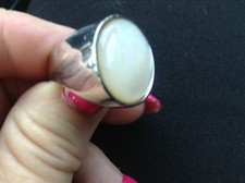 Mother of Pearl sterling silver Ring size 7 1/2