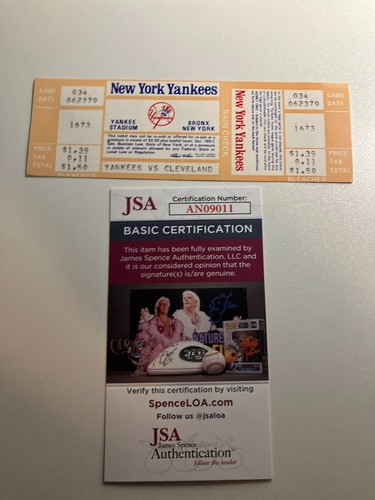 1979 Tommy John Signed Yankee Stadium Ticket MLB JSA CERTIFIED AUTHENTIC - Picture 2 of 3