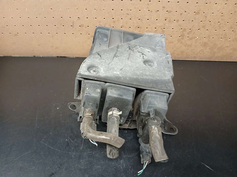 03 04 05 06 07 08 NISSAN 350Z BOTE DE VAPOR DE COMBUSTIBLE OEM 14950-CD000 Foto 2 de 4