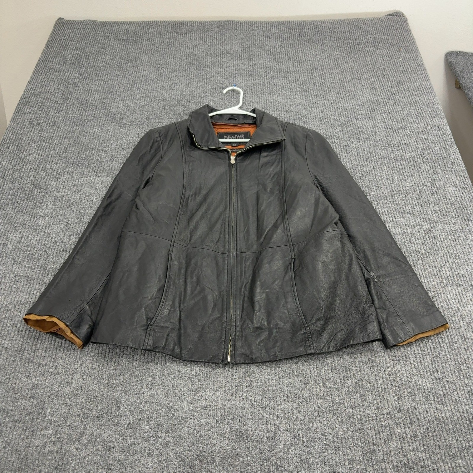Wilsons Leather Jacket Womens XL Black Leather Thinsulate Insulated Moto Style
