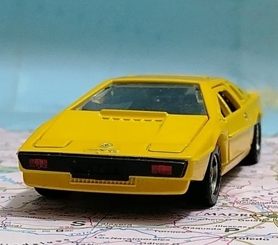 LOTUS Esprit Giugiaro 1975 , Scale 1/43 , Hasashi Japan 90s