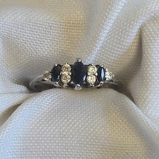 Sterling Silver Ring 2.3g Fine Jewelry Sz 8 Band Clear  Onyx Look Stones READ 