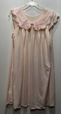 VTG shadowline Lace Trim Pajama Long Gown Sz M Pink Dainty Cottage Granny