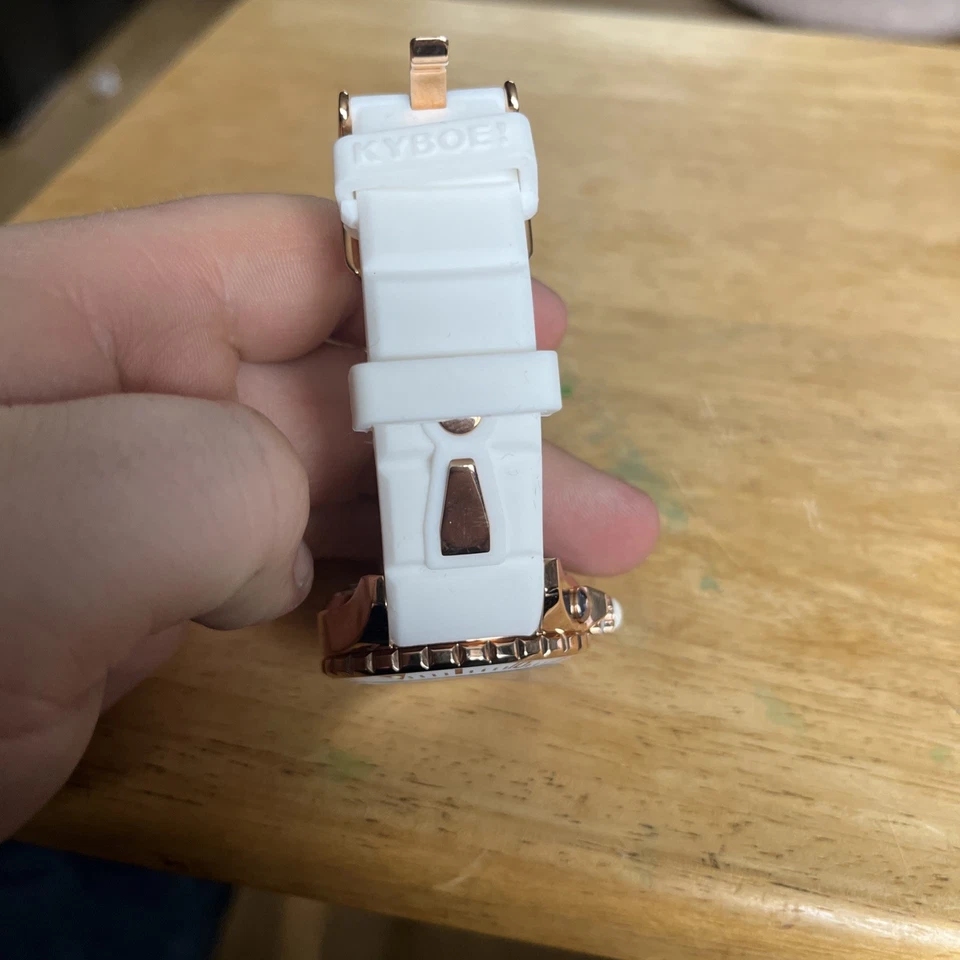 KYBOE! Reloj 48 Giant Mariner WR 10ATM Cuarzo Oro Blanco/Rosa, En Caja Foto 2 de 4