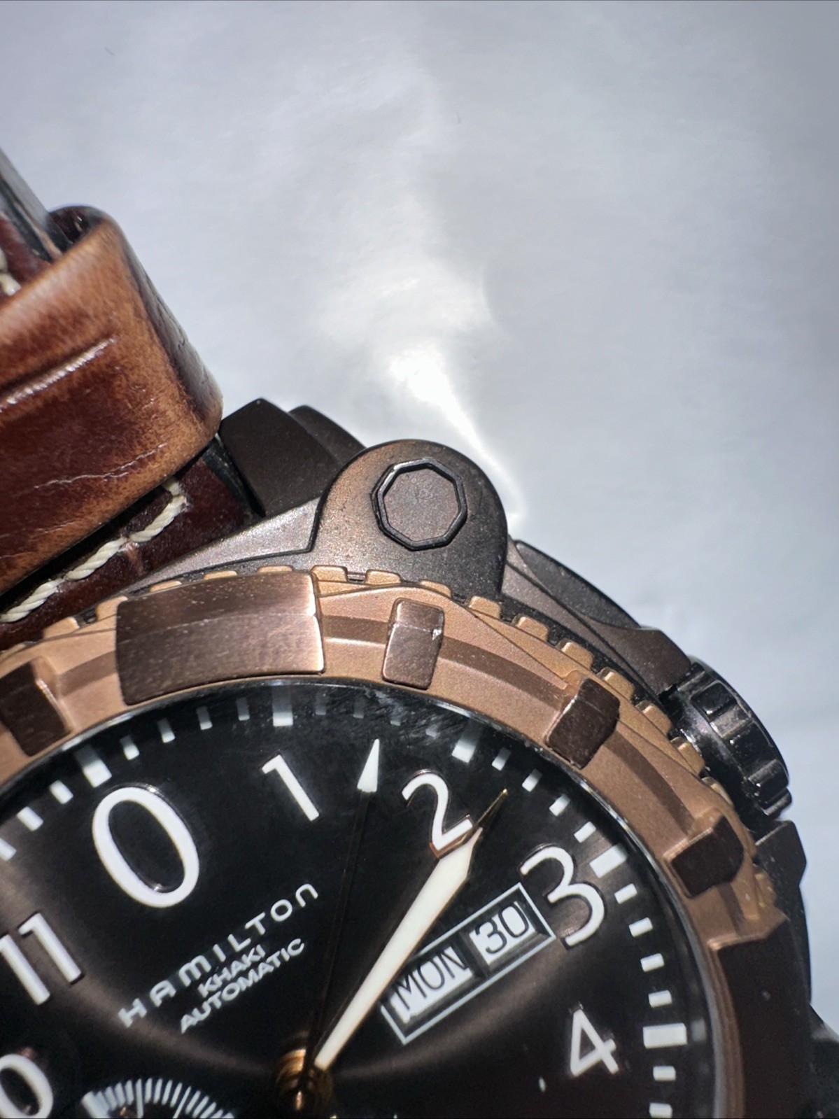 Hamilton Khaki BelowZero Chronograph Automatic Sw… - image 19