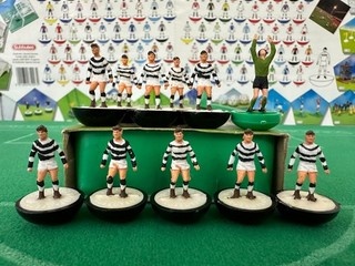 Subbuteo Heavyweight (HW) Team – QUEENS PARK / EAST STERLING Reference: 20