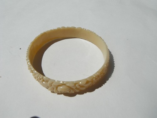 VTG. FAUX carved IVORY Celluloid PLASTIC FLORAL Iridescent finish