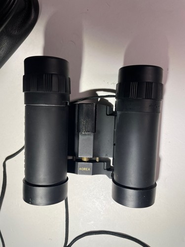 Simmons 1156 8x21 Binoculars with Marlboro Adventure Team Soft Zip Case - Picture 8 of 24