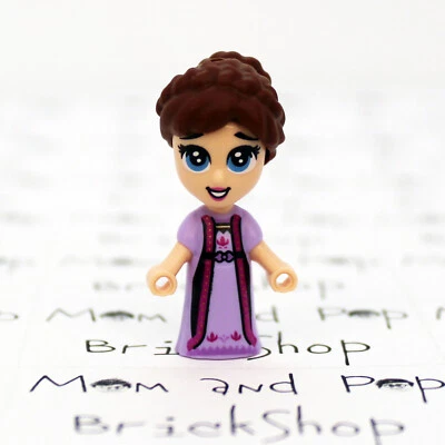 LEGO Frozen Queen Iduna Micro Figure from LEGO Disney Storybook Adventures set - Image 1 of 4