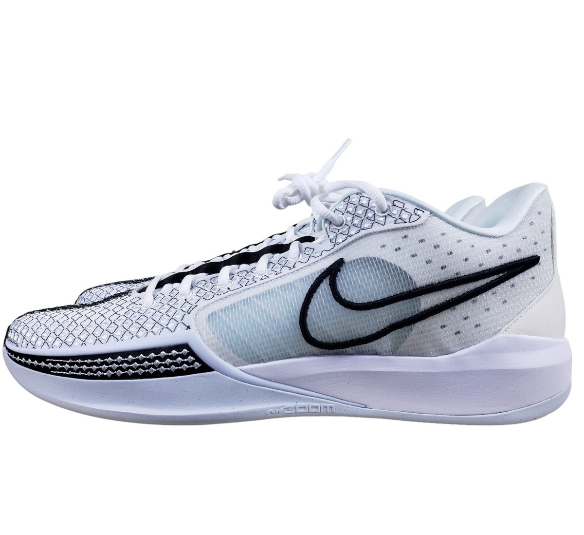 シューズ(男性用) NIKE Sabrina1 29cm/28.5cm Amazon.com | Nike Sabrina 1 Unisex Basketball Shoe Photon