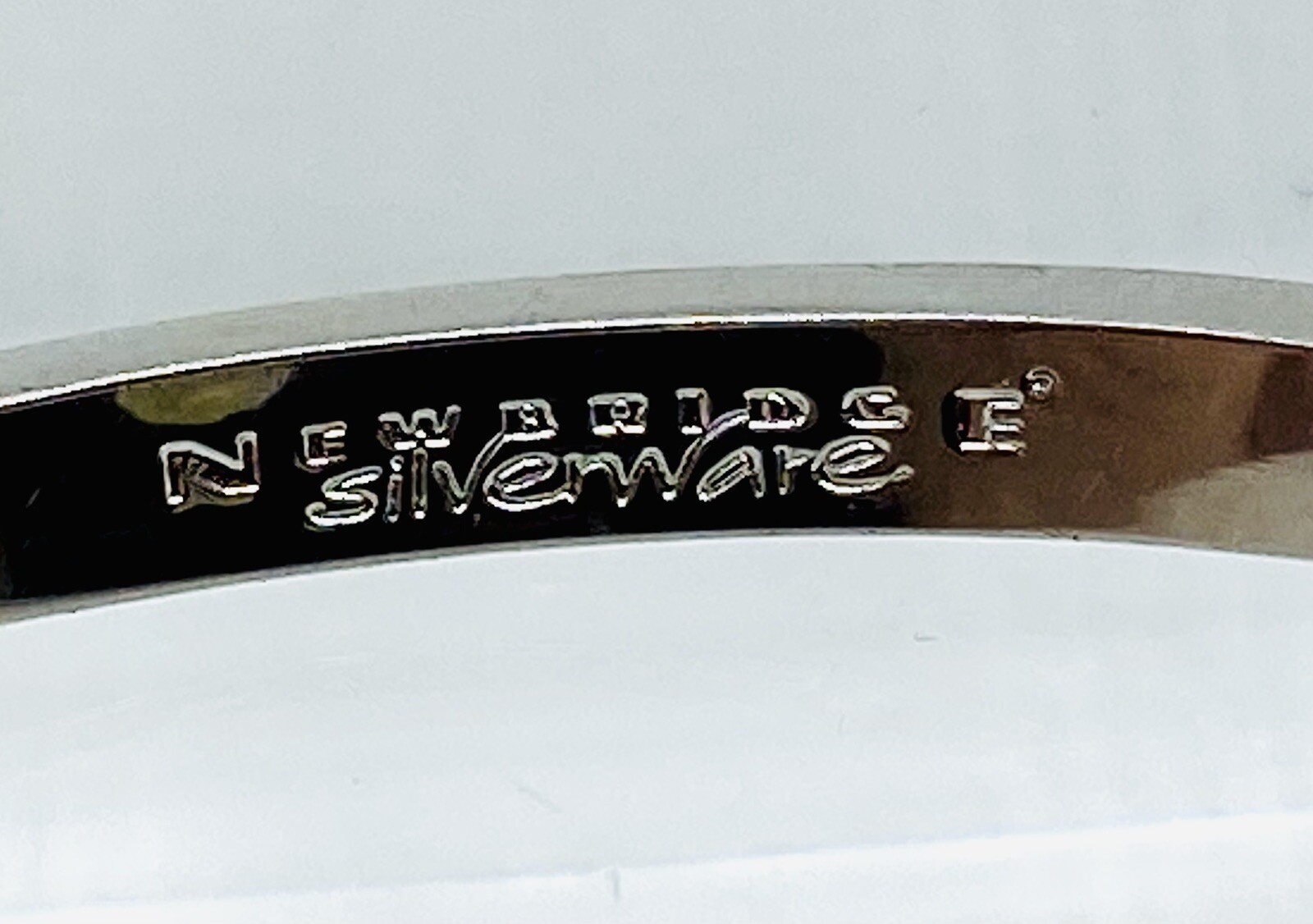 NEWBRIDGE Silverware Hinged Bangle Bracelet - 'Be… - image 5