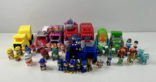 Paw Patrol Lot 40 Figured, 10 Vehicles 