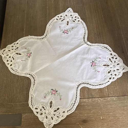 VTG Cotton Bread Basket Liner Bun Warmer Embroidery and Lace Floral 60's