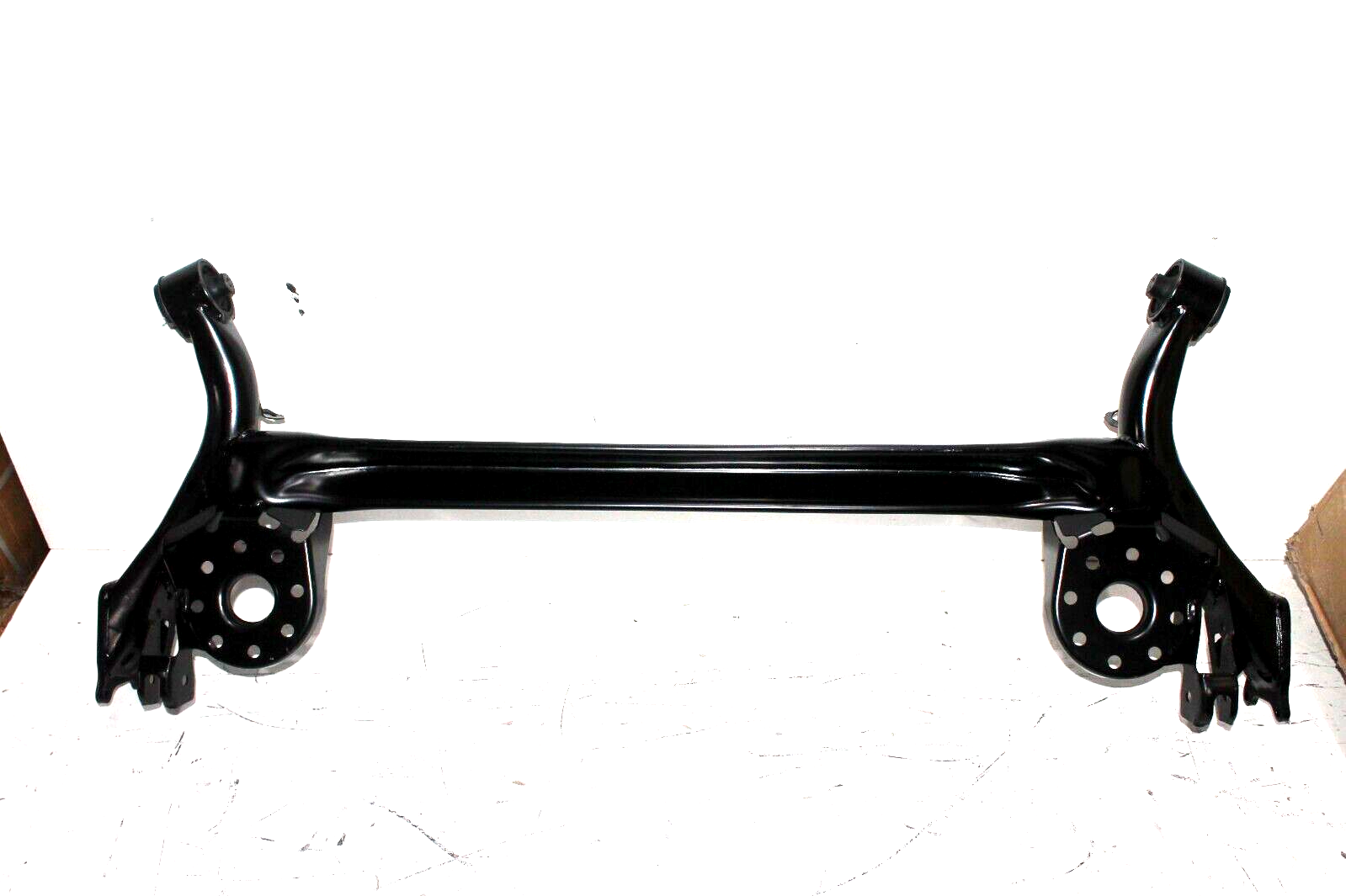 Neu Achskörper Hinterachse für Toyota Yaris P9 mit Scheibenbremse  