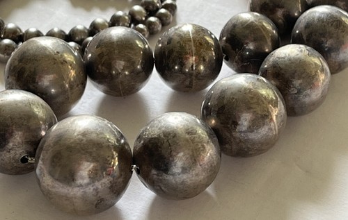 HEAVY Vintage Sterling Silver Graduated Ball Bead Necklace 31.5” - Picture 11 of 13