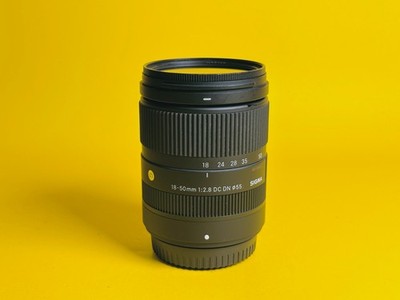 Sigma 18-50mm f/2.8 DC DN Lens for Fujifilm X Mount