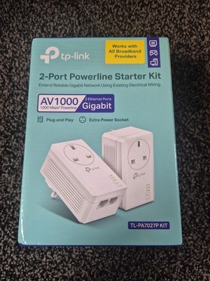 TP-Link TL-PA7027PKIT Passthrough AV1000 Mbit/s + 4 Gigabit Ports/Kit, weiß 