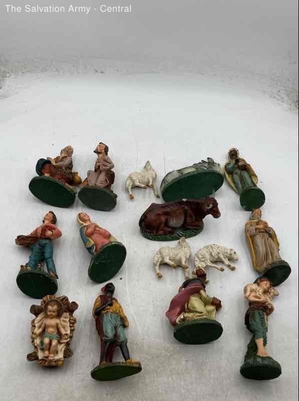 Vintage Plaster Christmas Seasonal Nativity Scene Lot Of 15 Made In Italy