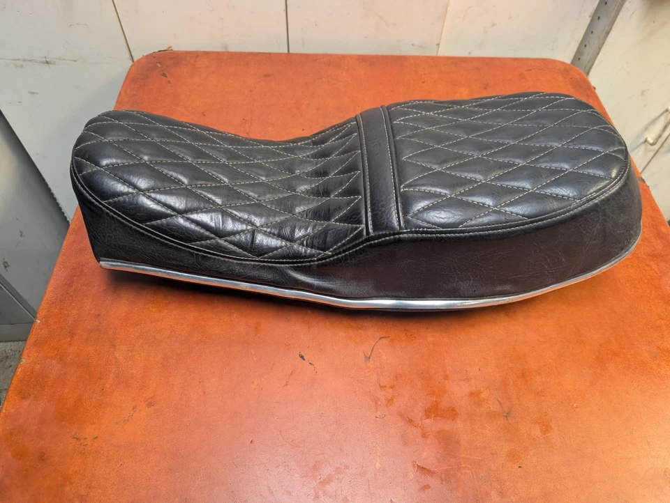 Vintage 1973-75 Yamaha XS/ TX 500 seat - Image 3 of 4