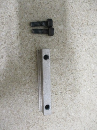 New 15 17 18 19 20 GM Running Board Bracket Mount Metal Fitting Spacers 2 Pcs - Picture 7 of 8
