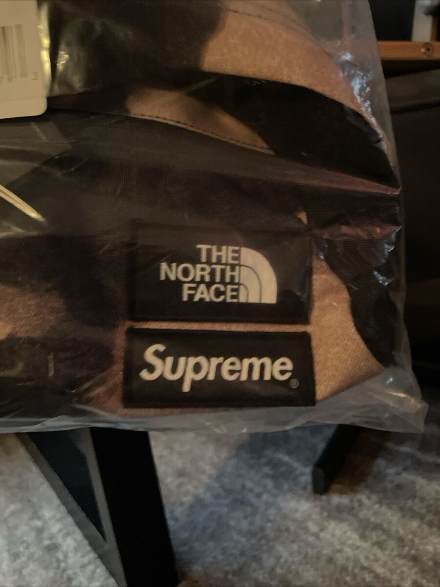 Supreme The North Face Bleached Denim Print Roo II Black Supreme The North Face Bleached Denim Print Roo II Black