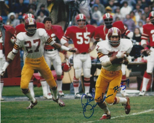 Signed 8x10 PAT FISCHER  Washington Redskins Autographed photo - w/  COA