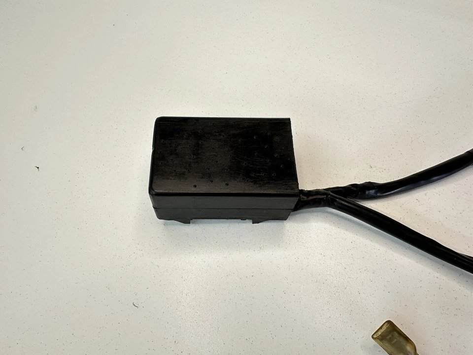 USED OEM 89-22 SUZUKI RM 80 85 RM80 RM85 CDI IGNITOR BOX 32900-02B31 - Image 3 of 4