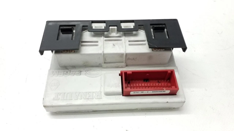 Renault MEGANE 2002-2005 MMI Display Bildschirm Navigation 8200107839 - Bild 2 von 4