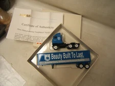 Winross Hess Manufacturing Armaclad Truck 1/64 Scale Diecast Made in USA 94’ Vtg