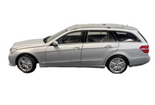 MINICHAMPS 1/18 Mercedes-Benz E-Class Wagon Silver