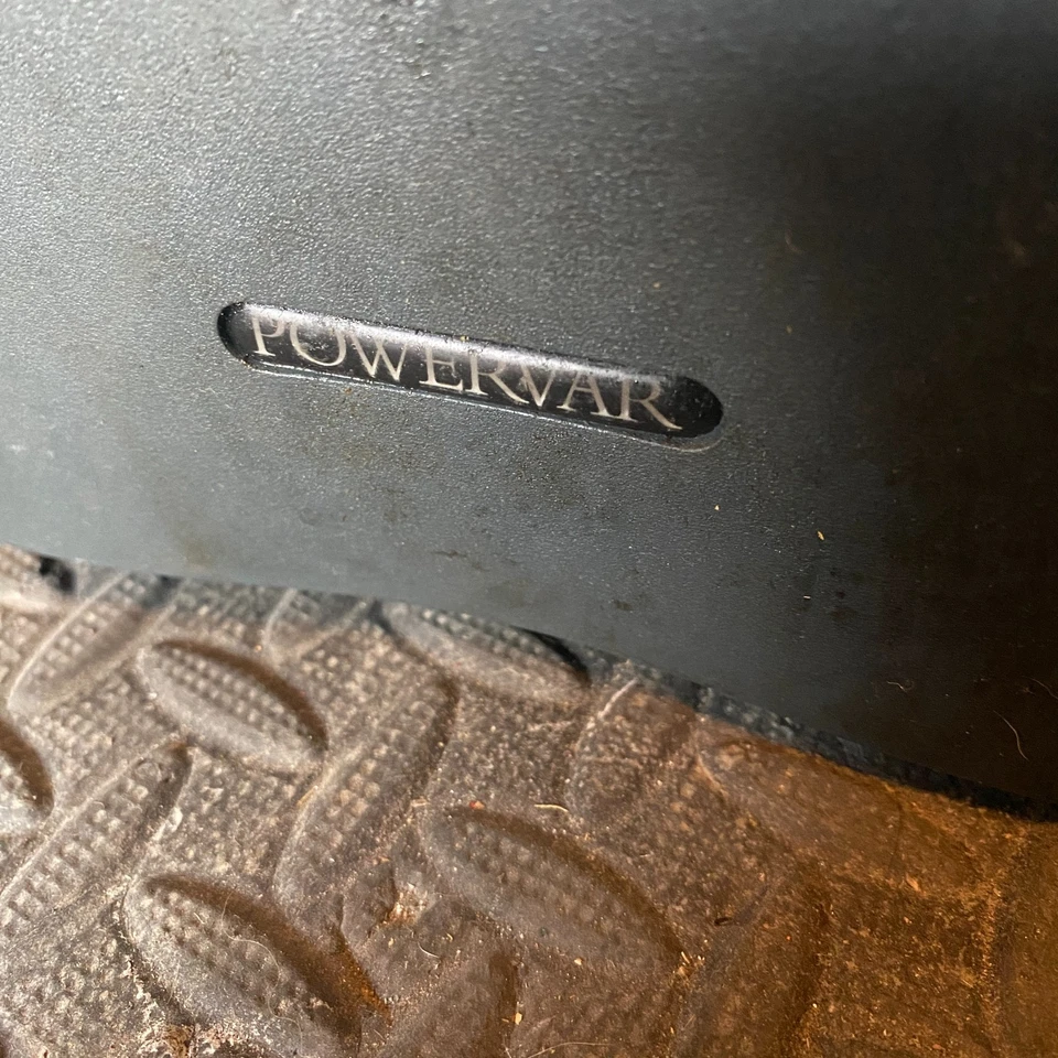 POWERVAR ABCEG251-11 120V Uninterruptible Power Supply Backup (FOR REPAIR) - Image 3 of 4