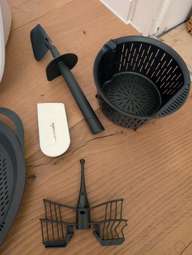 Thermomix tM5 Mit vielen Teilen - Bild 4 von 5