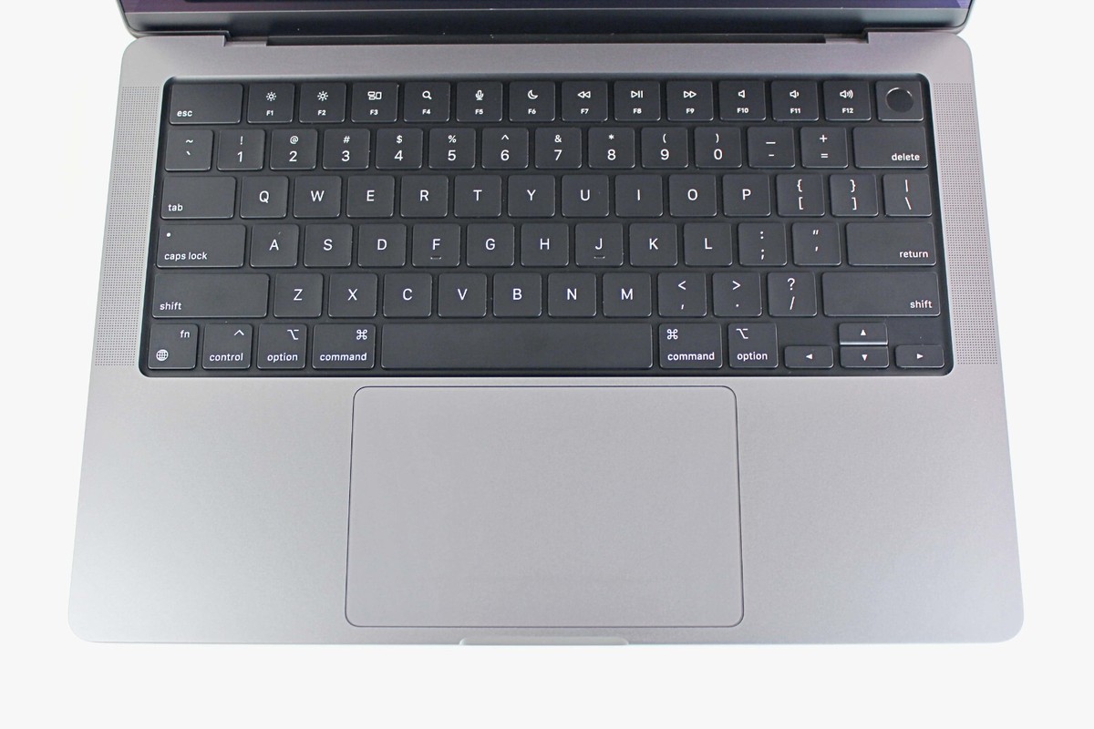 Apple MacBook Pro 2021 Up to 16in M1 Max 32C 64GB RAM 8TB Apple MacBook Pro 2021 Up to 16in M1 Max 32C 64GB RAM 8TB