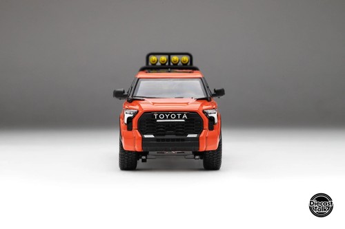 Toyota Tundra TRD PRO Solar Octano 1/64 exclusivo DiecastTalk PERSECUCIÓN Y REGULAR - Imagen 10 de 23