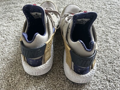 Sz 12 Moon landing huaraches s-l1600.jpg main image 2