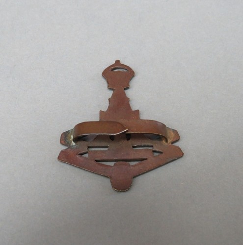 KC Green Howards Yorkshire Regiment Officers Service Dress Bronze Cap Badge - Picture 2 of 4