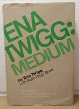 ENA TWIGG: MEDIUM - 1972 - Book Club Edition Hardcover w/ Dust Jacket