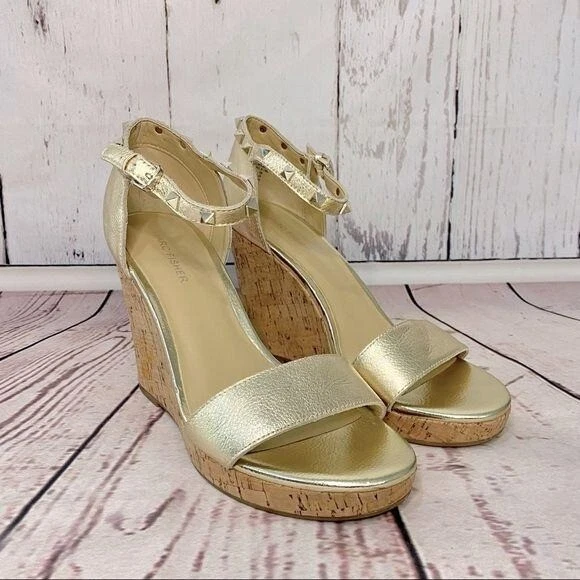 Marc fisher gold wedge sale