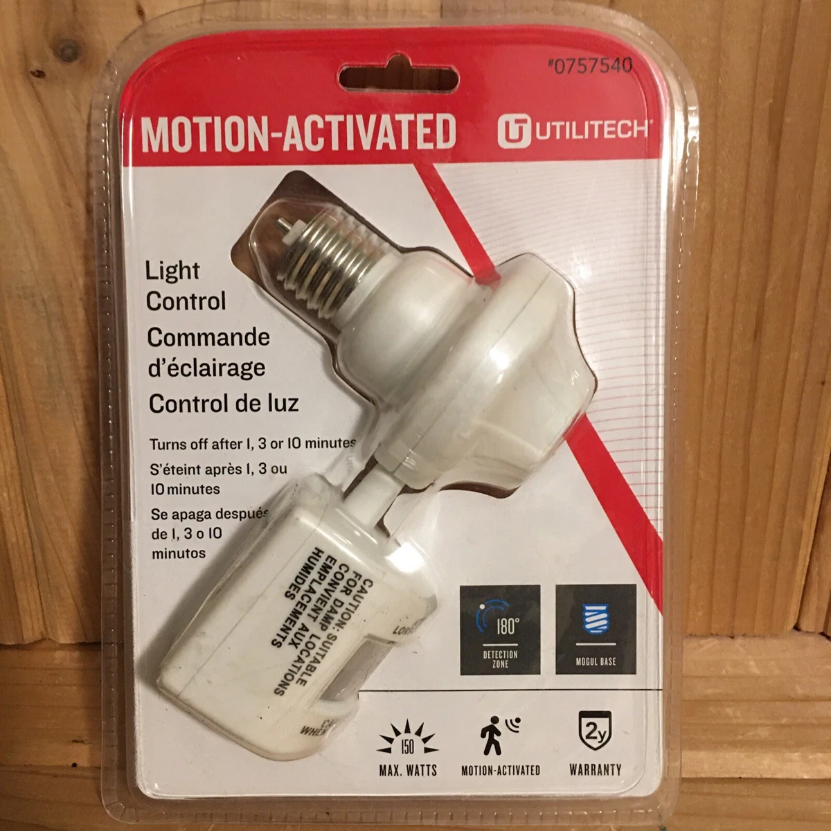 Motion Activated Light UtiliTech 180 Degree Detection Zone NEW