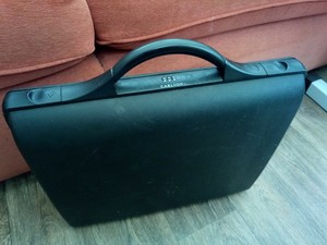 carlton briefcase