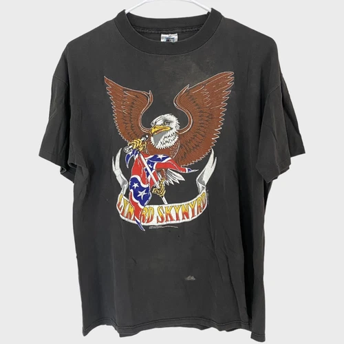 Lynyrd Skynyrd Endangered Species Tour Concert 1990s vintage concert t-shirt, vintage, size L, single stitch, B+ condition
