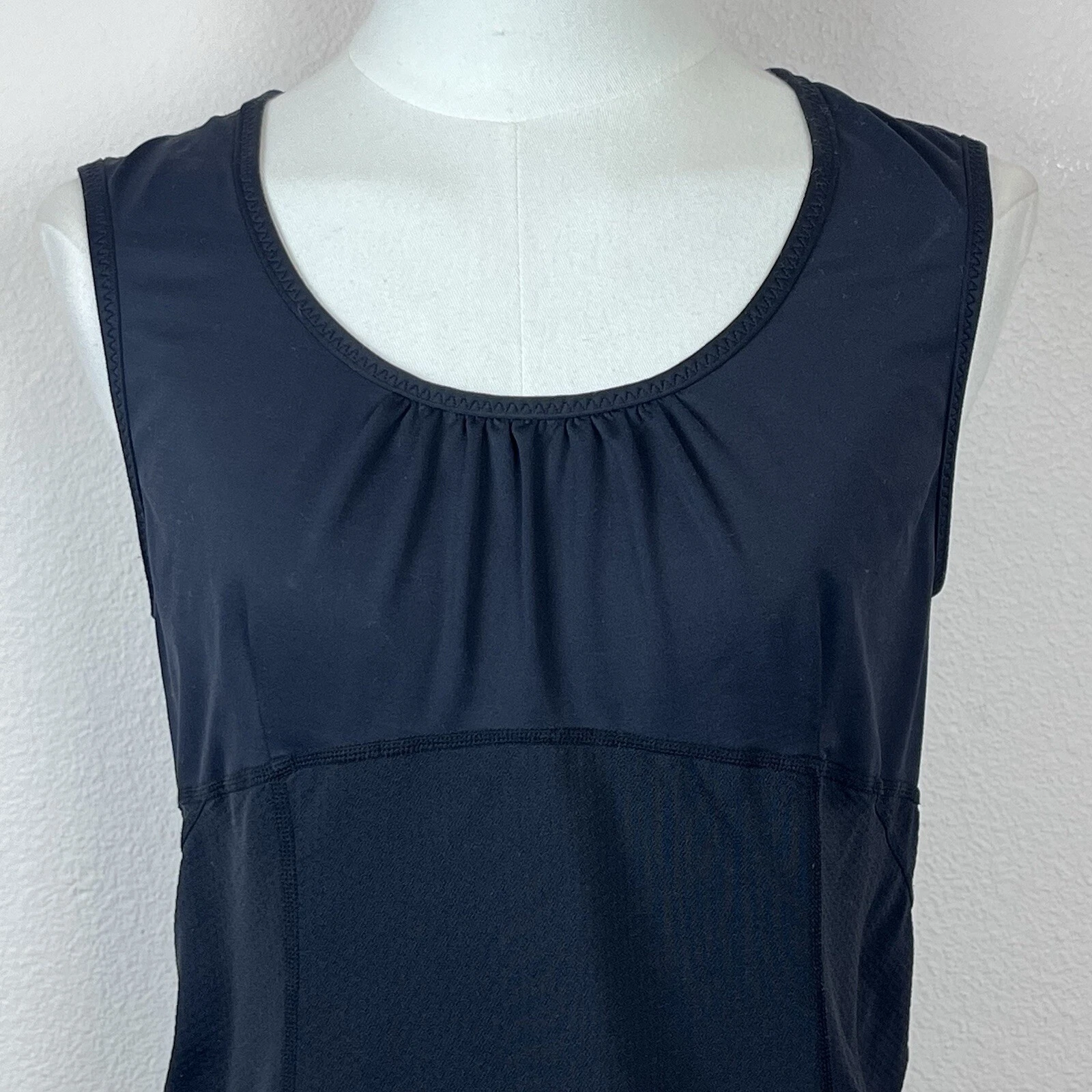 lululemon sleeveless activewear athletic workout yoga gym shirt