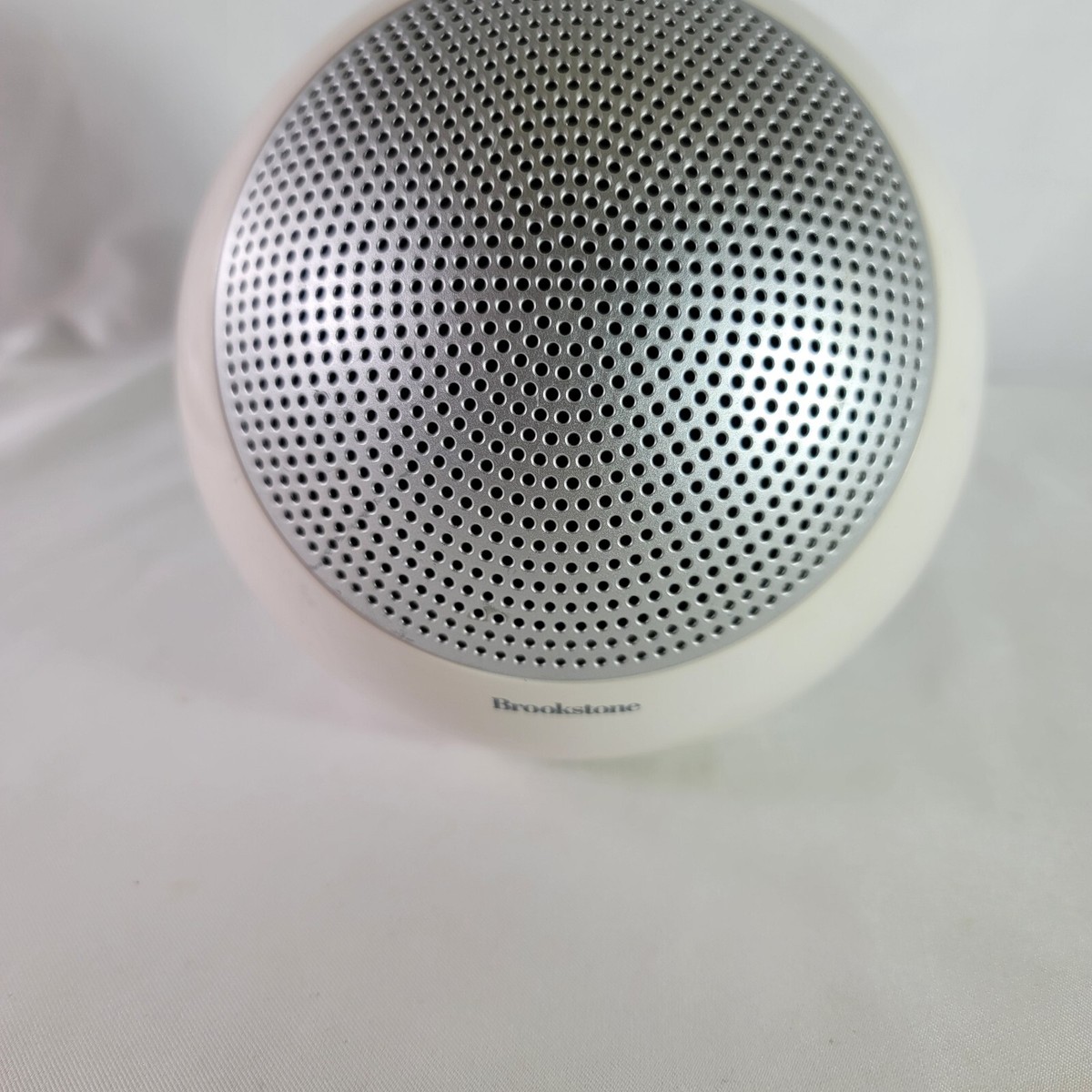 Buzzworthy Speaker ホワイト/ミント Buzzworthy Speaker ホワイト/ミント Buzzworthy Speaker