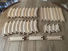 Wooden Train Track 32 Pieces