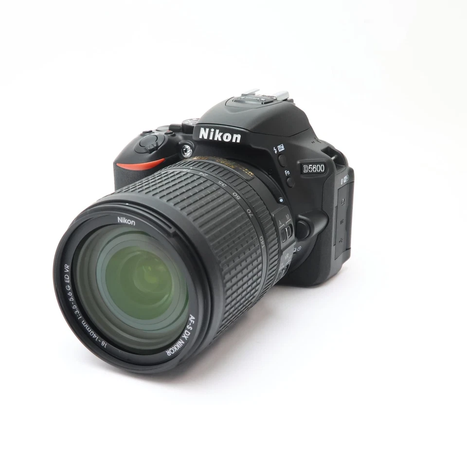 Nikon D5600 DSLR Camera + 18-140mm VR Lens Kit #164 -Near Mint- - Image 3 of 4