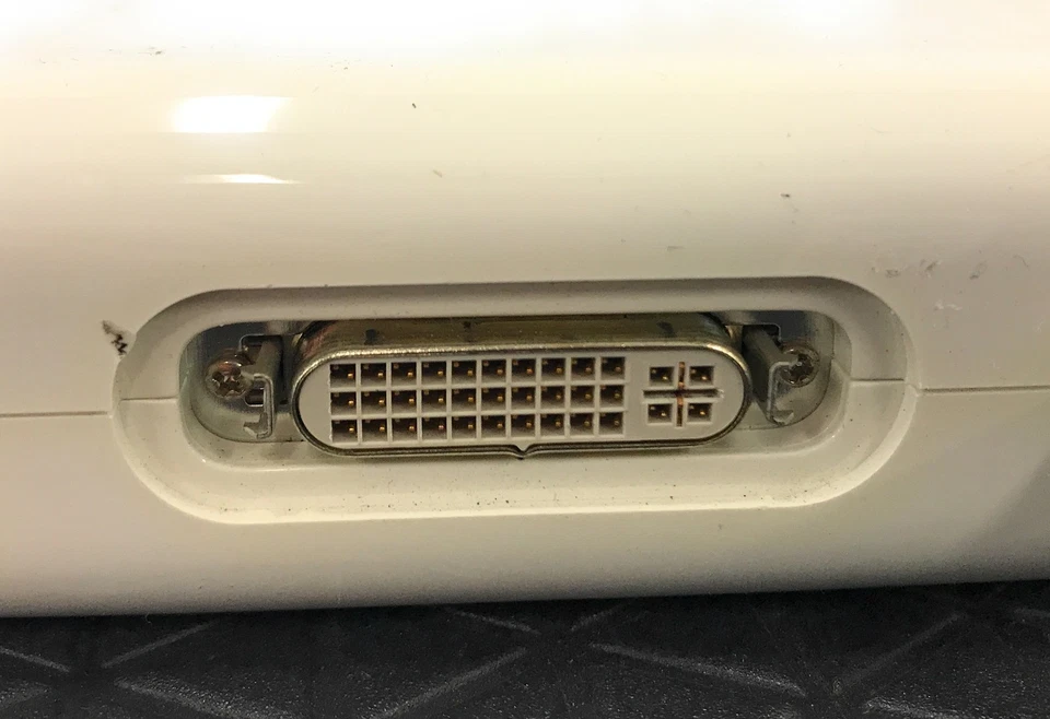 Genuine Apple A1006 DVI to ADC Power Adapter for Studio & Cinema Displays - Image 4 of 4